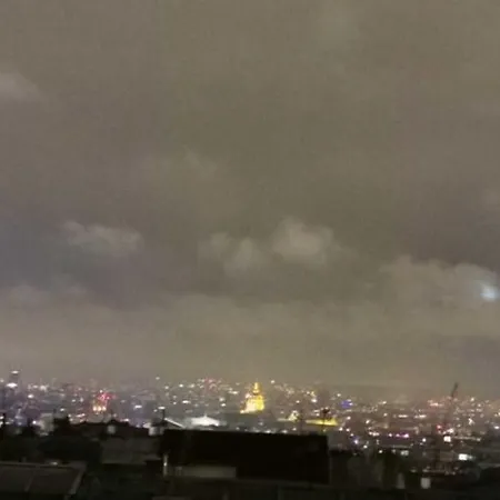 Montmartre, Amazing Bright Flat With Unique View On Paris Monuments דירה