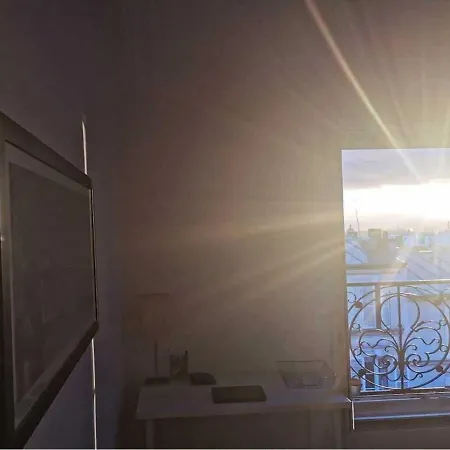 Montmartre, Amazing Bright Flat With Unique View On Paris Monuments דירה פריז